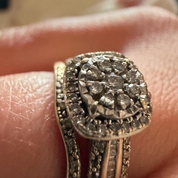Women's Gold Ring